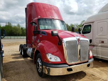  Salvage Kenworth Constructi