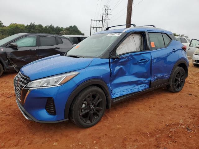  Salvage Nissan Kicks