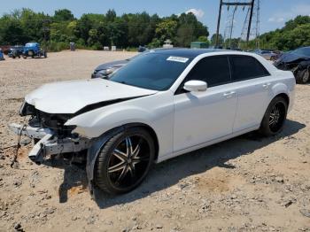  Salvage Chrysler 300