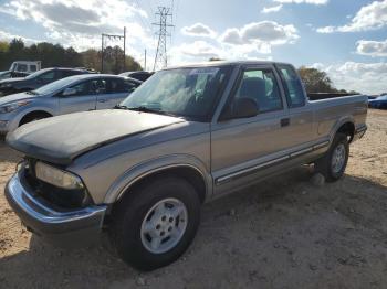  Salvage Chevrolet S-10