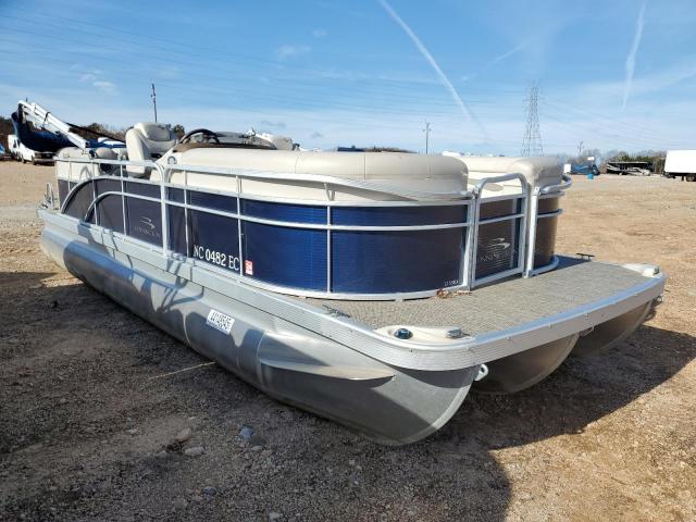  Salvage Bennington Marine 22ssrx