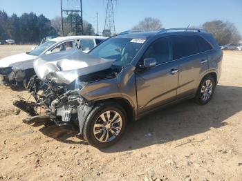  Salvage Kia Sorento