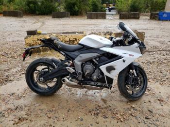  Salvage Triumph Motorcycle Daytona 66