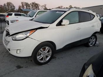  Salvage Hyundai TUCSON
