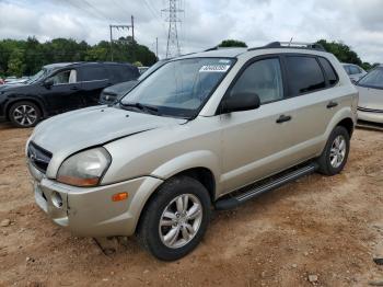  Salvage Hyundai TUCSON