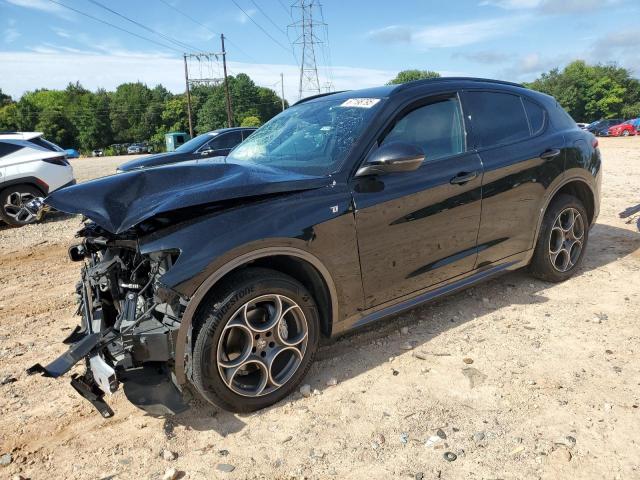  Salvage Alfa Romeo Stelvio