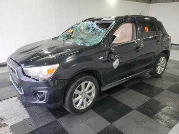  Salvage Mitsubishi Outlander