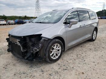  Salvage Chrysler Pacifica