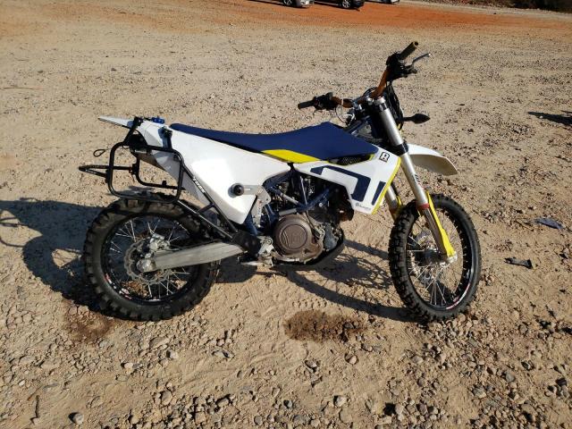  Salvage Husqvarna Motorcycle