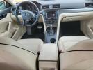 Volkswagen Passat R-line Image 8
