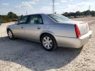 Cadillac DTS Image 2