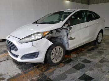  Salvage Ford Fiesta