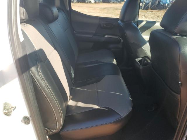 Toyota Tacoma Double Cab Image 2