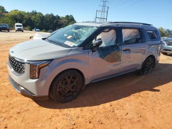  Salvage Kia Carnival