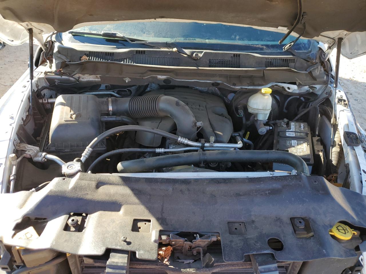 Ram 1500 Laramie Image 9