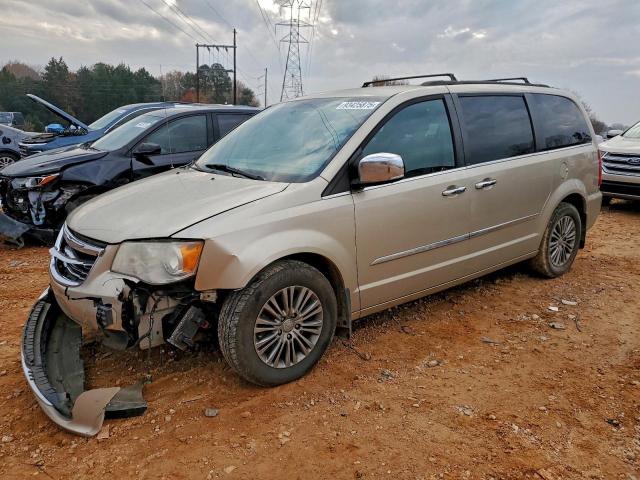  Salvage Chrysler Minivan