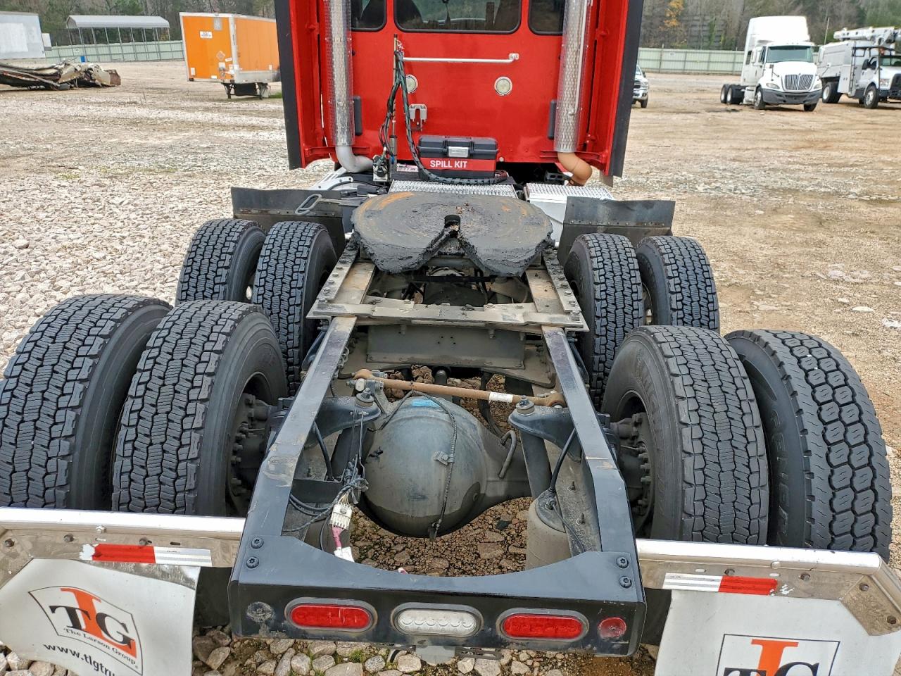 Peterbilt Tractor 579 Image 8