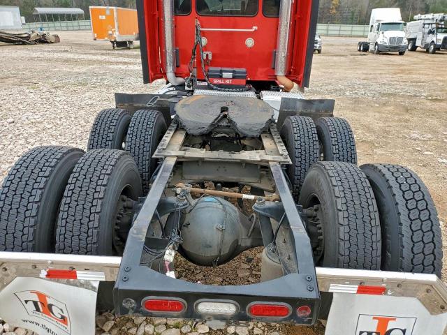 Peterbilt Tractor 579 Image 8