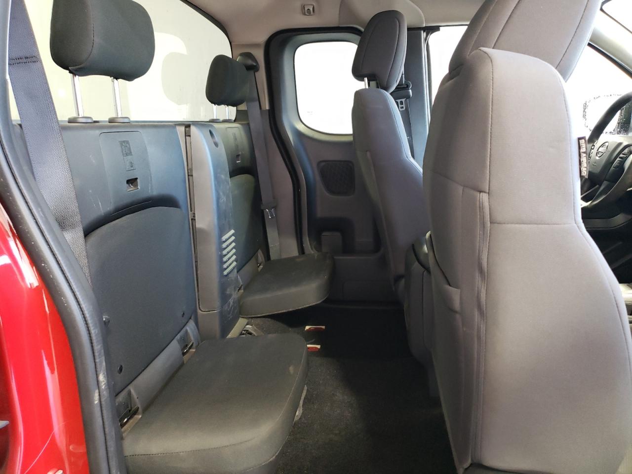 Nissan Frontier S Image 11