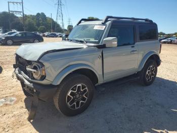  Salvage Ford Bronco