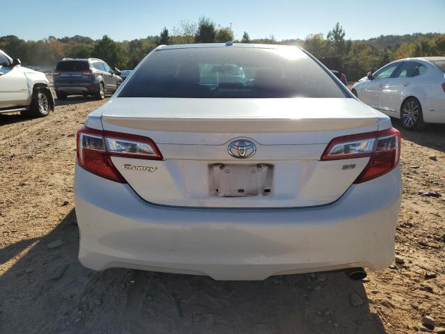 Toyota Camry Base Image 11