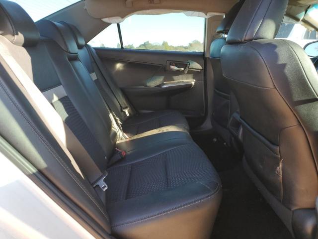 Toyota Camry Base Image 10