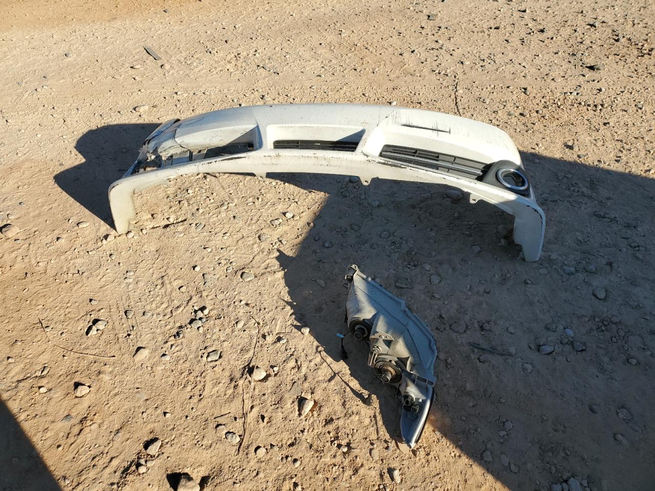 Toyota Camry Base Image 13