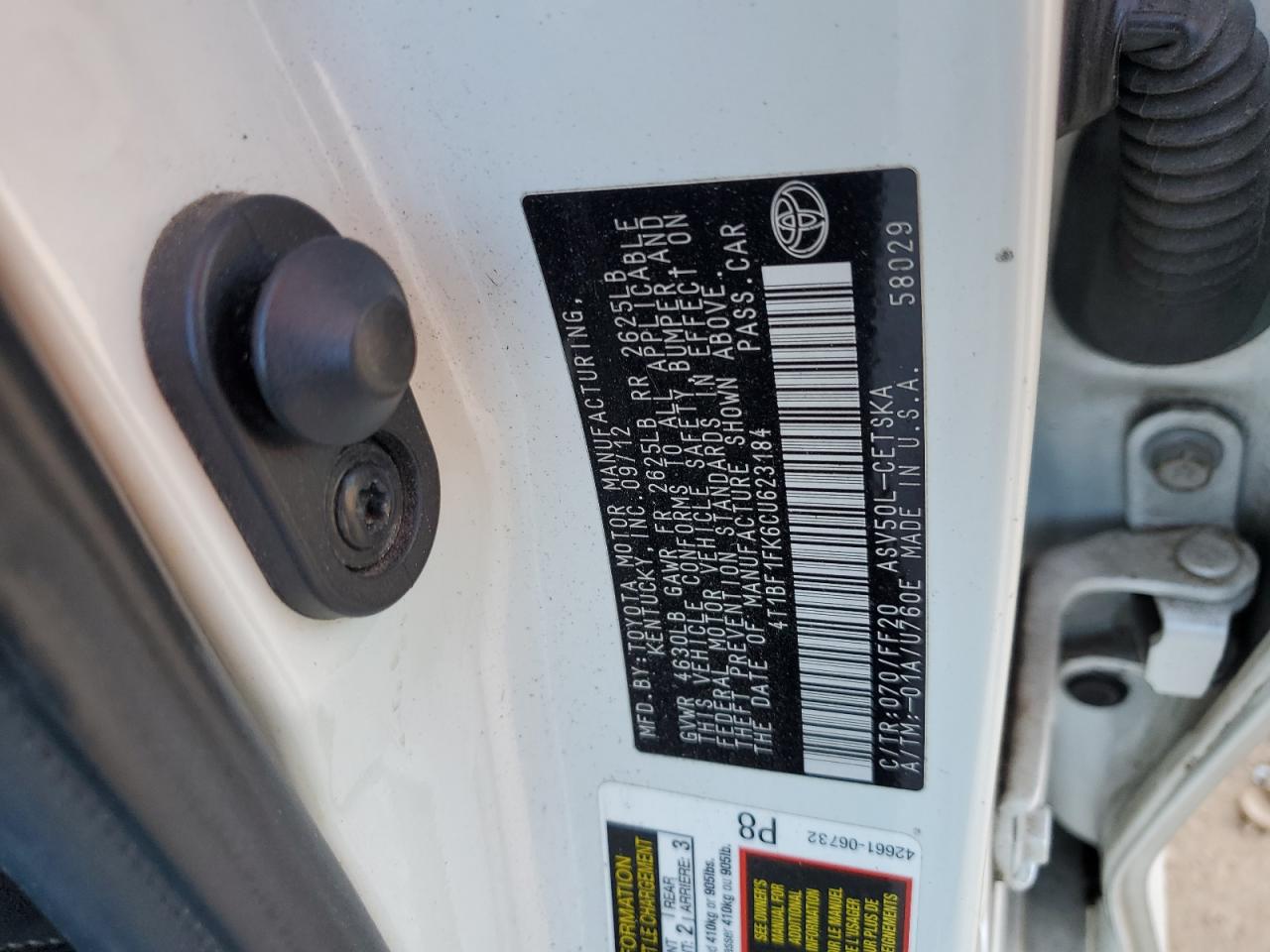 Toyota Camry Base Image 7