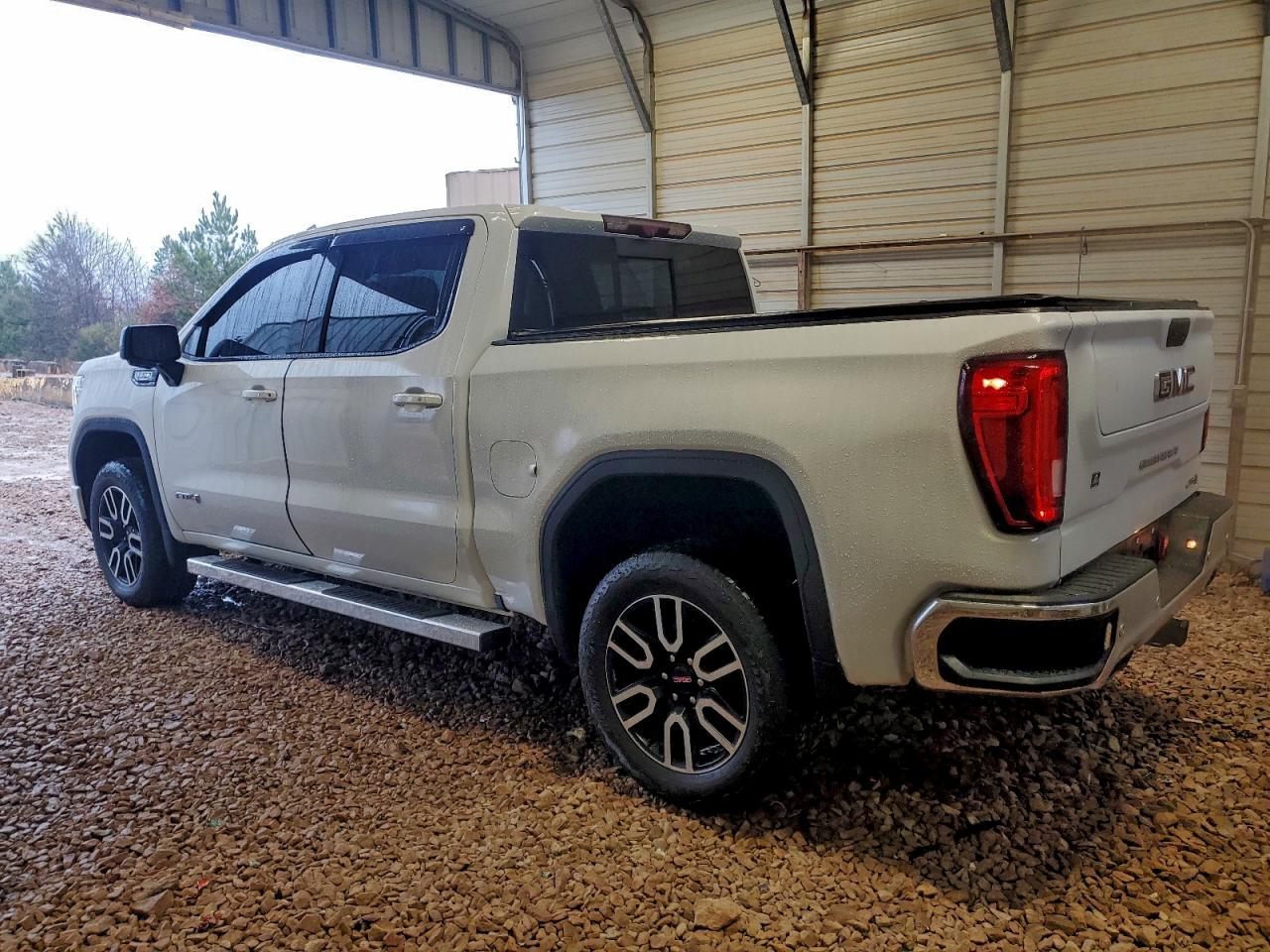 GMC Sierra K1500 At4 Image 5