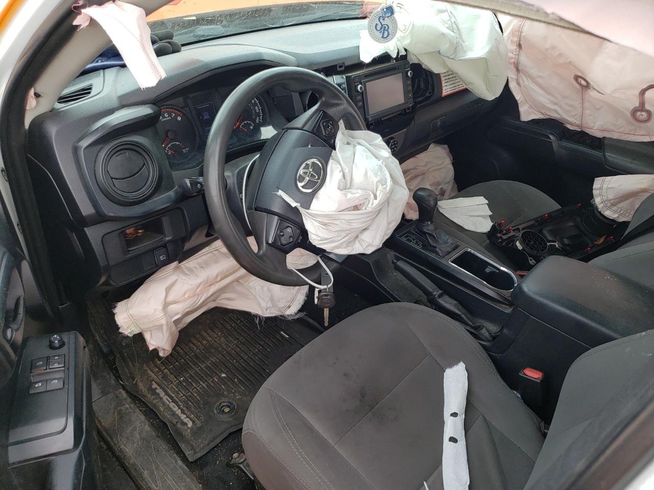 Toyota Tacoma Access Cab Image 6