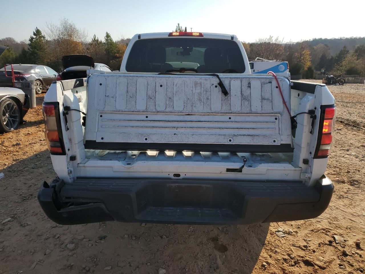 Nissan Frontier S Image 5