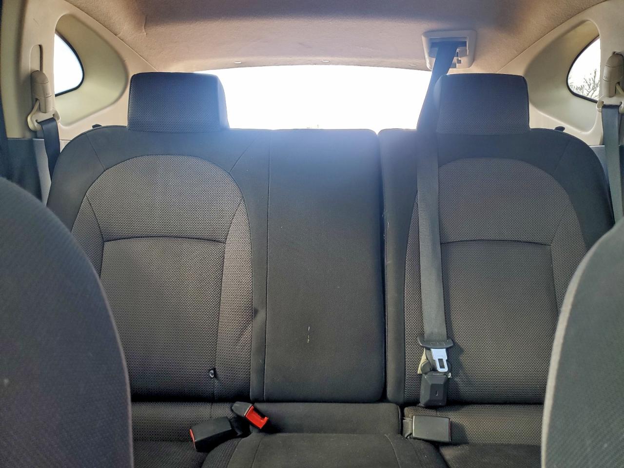 Nissan Rogue S Image 3