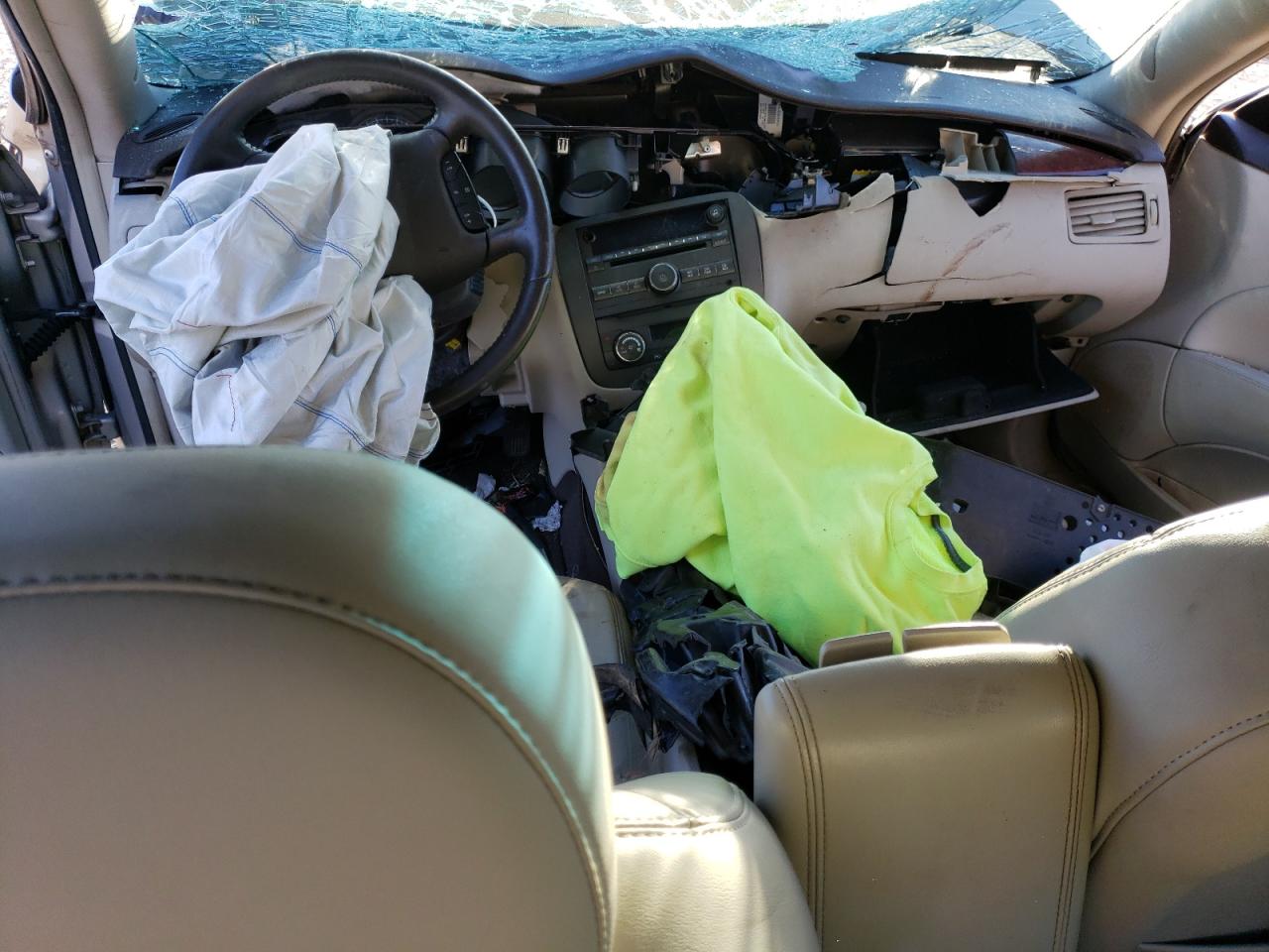 Buick Lucerne Cxl Image 7