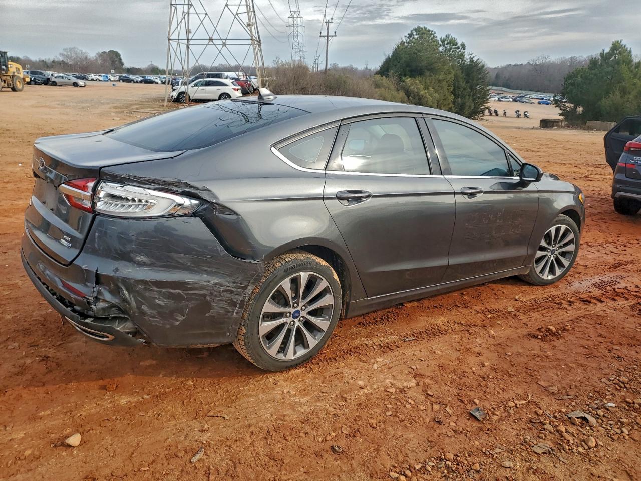 Ford Fusion Se Image 4