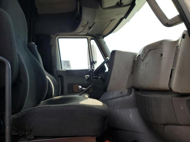 International Prostar Image 6