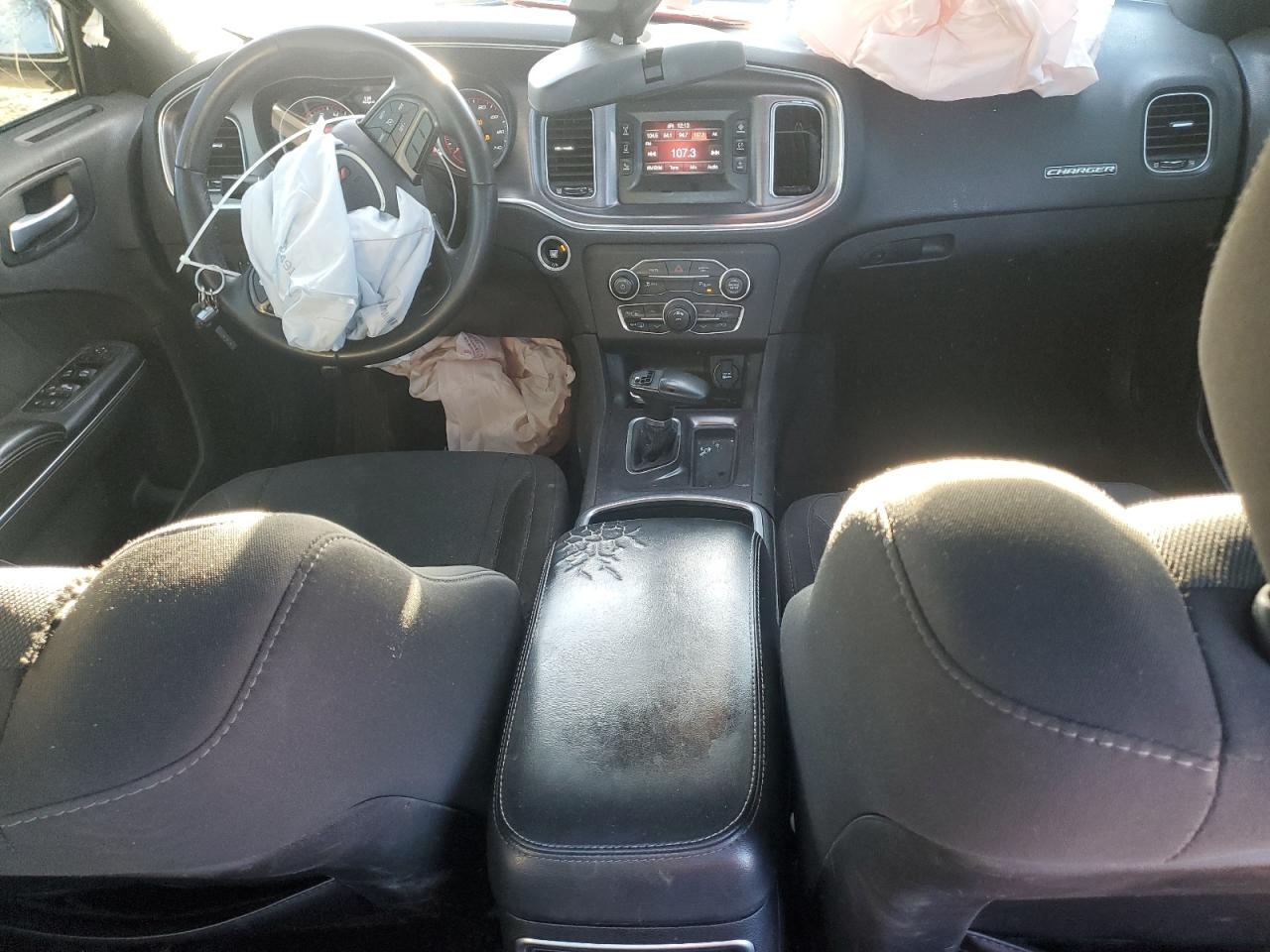 Dodge Charger Se Image 5