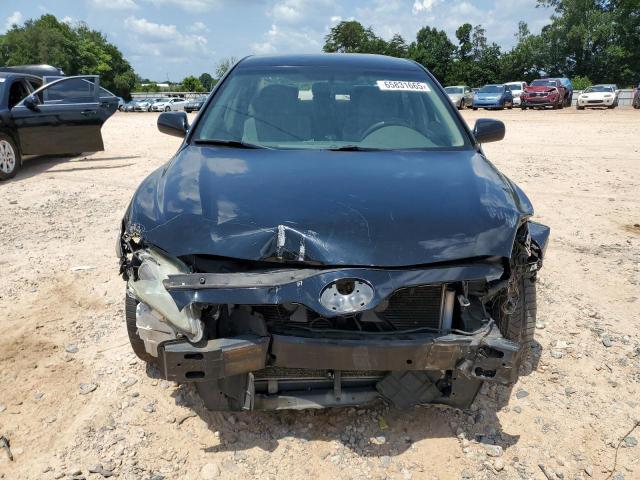 Toyota Camry Base Image 8