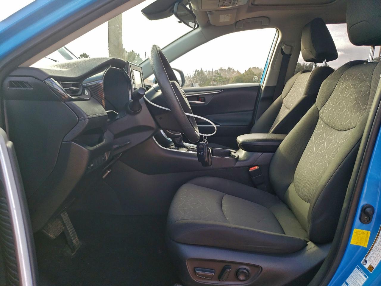 Toyota RAV4 Xle Image 5