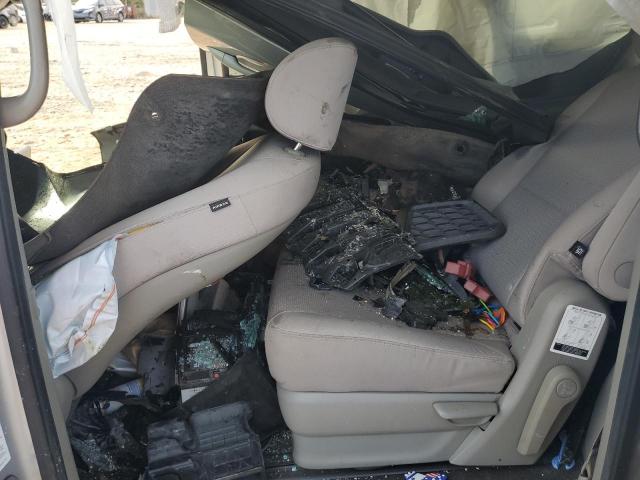 Kia Sedona Lx Image 10