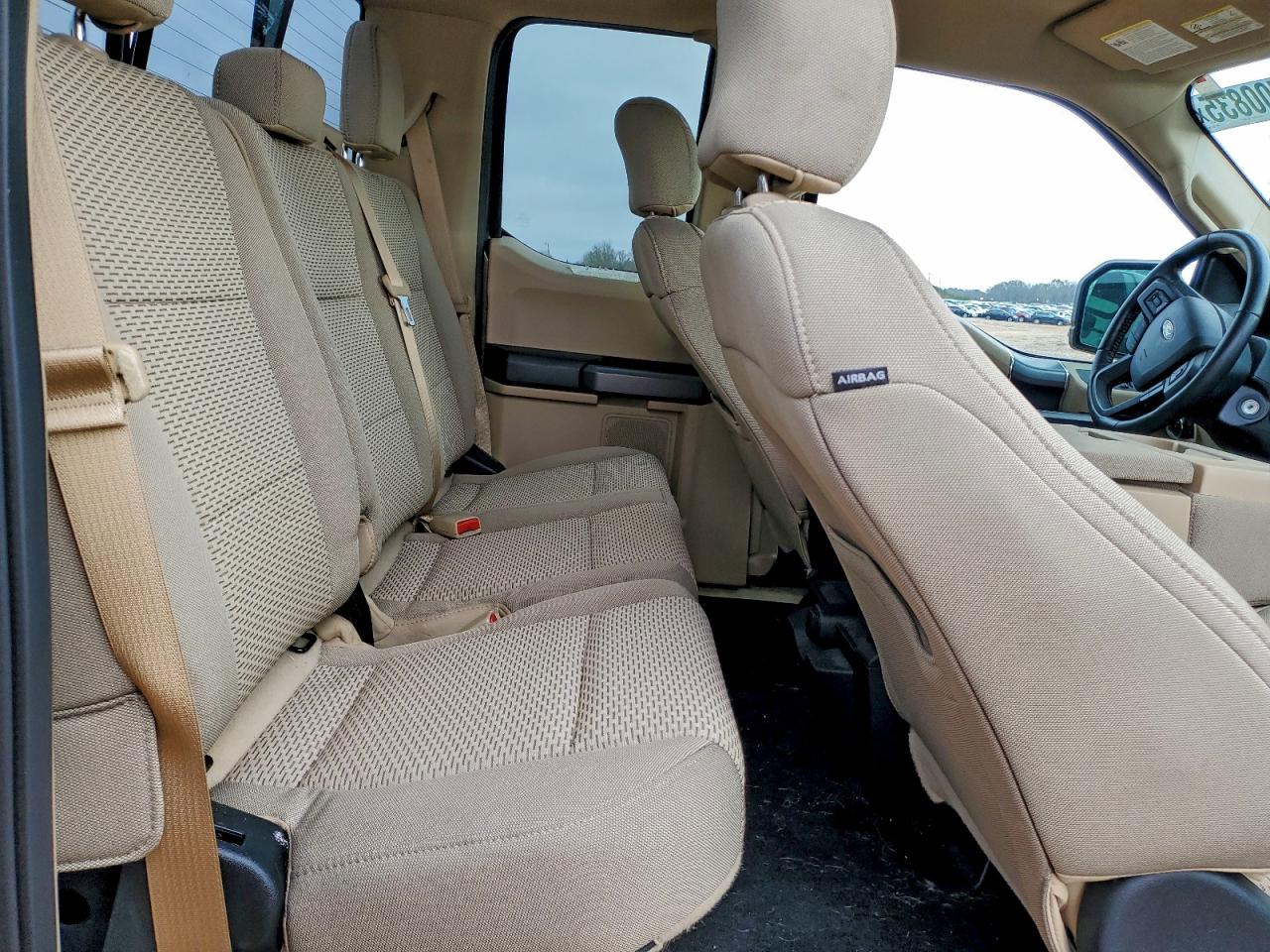 Ford F-150 Super Cab Image 6