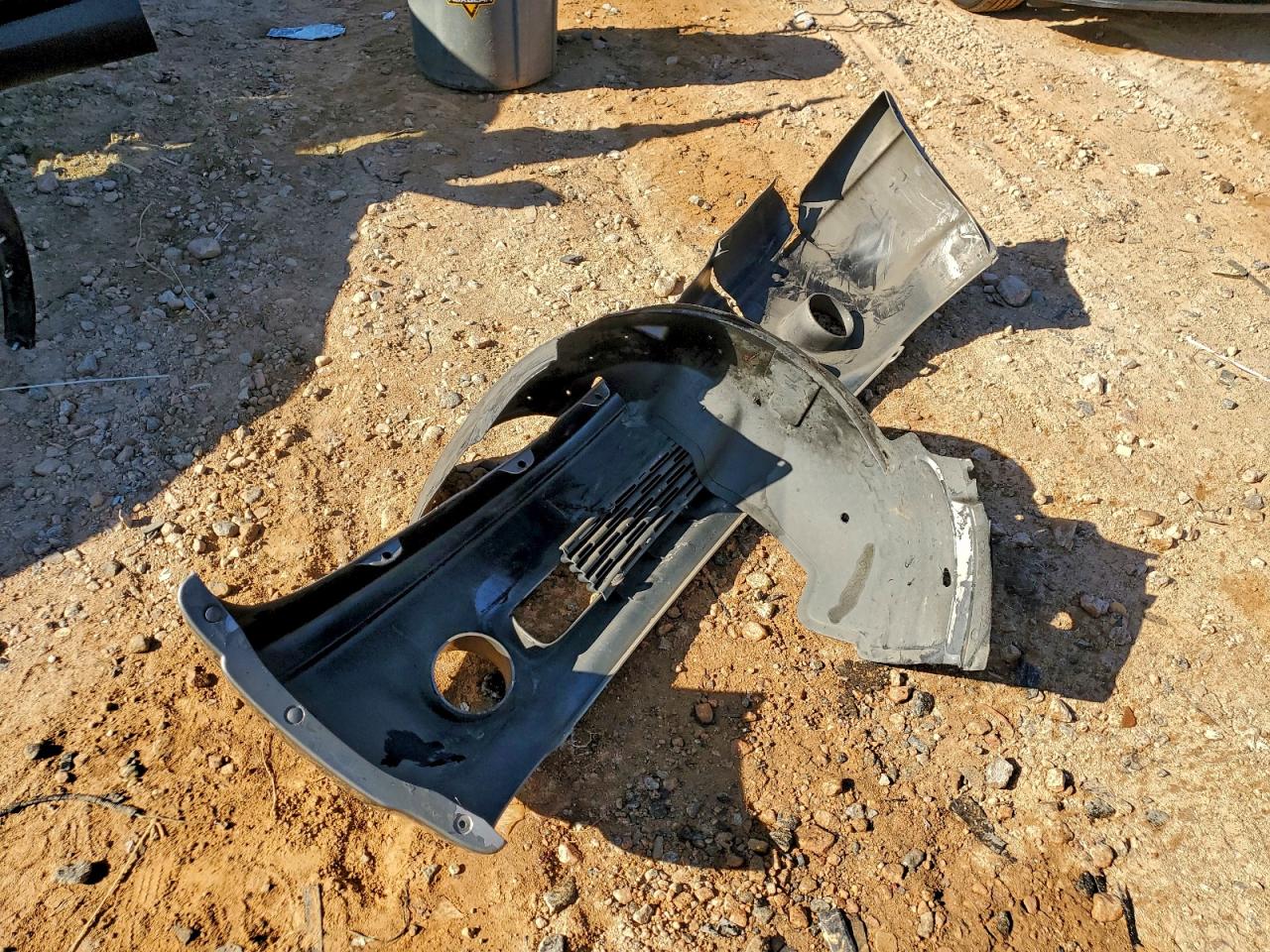 GMC Yukon Denali Image 12