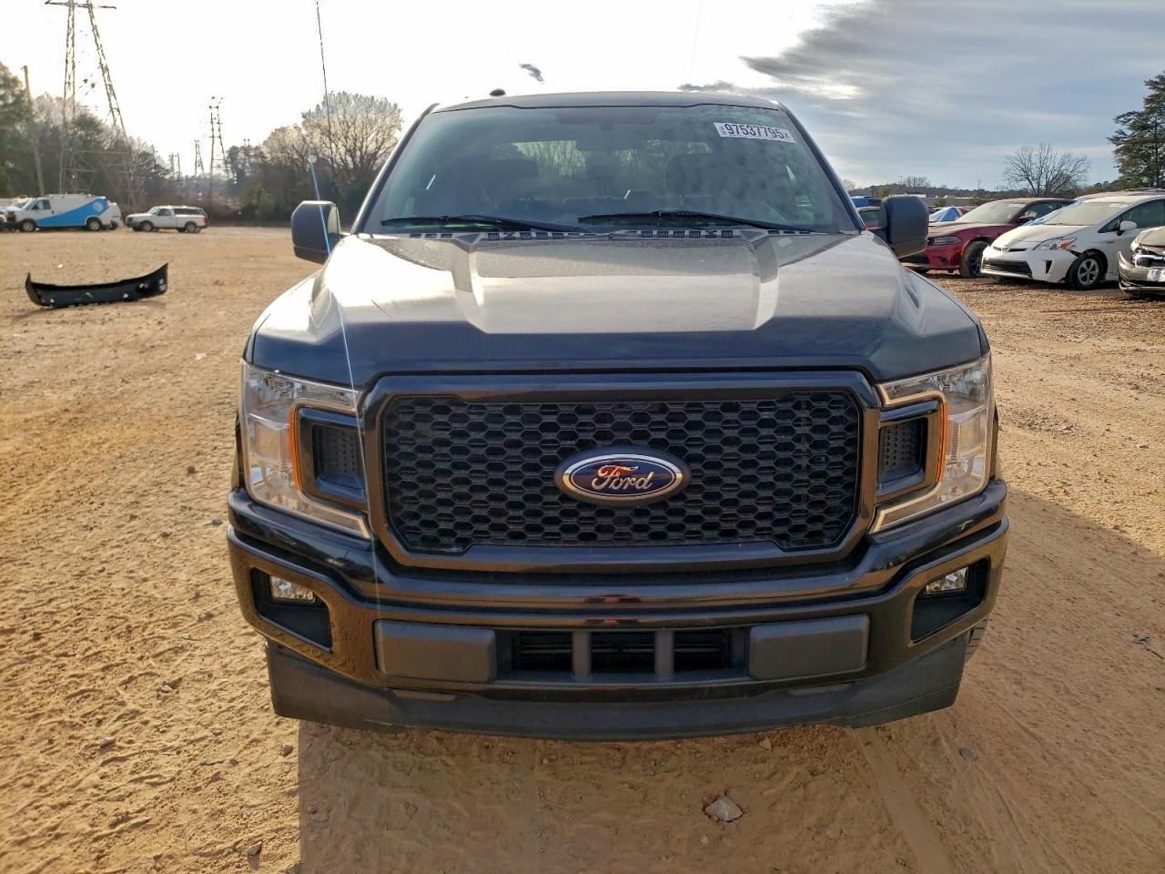 Ford F-150 Supercrew Image 11