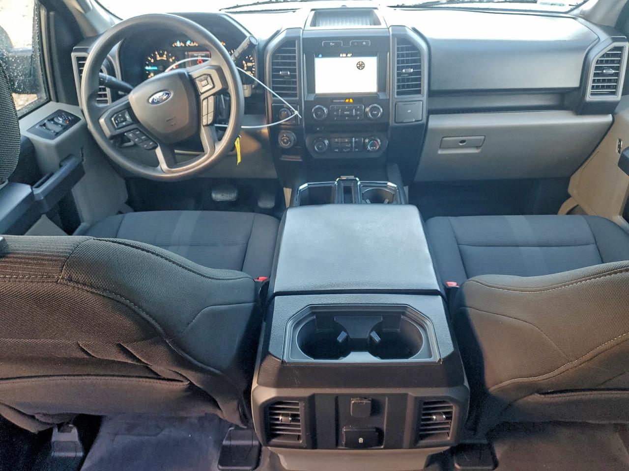 Ford F-150 Supercrew Image 3