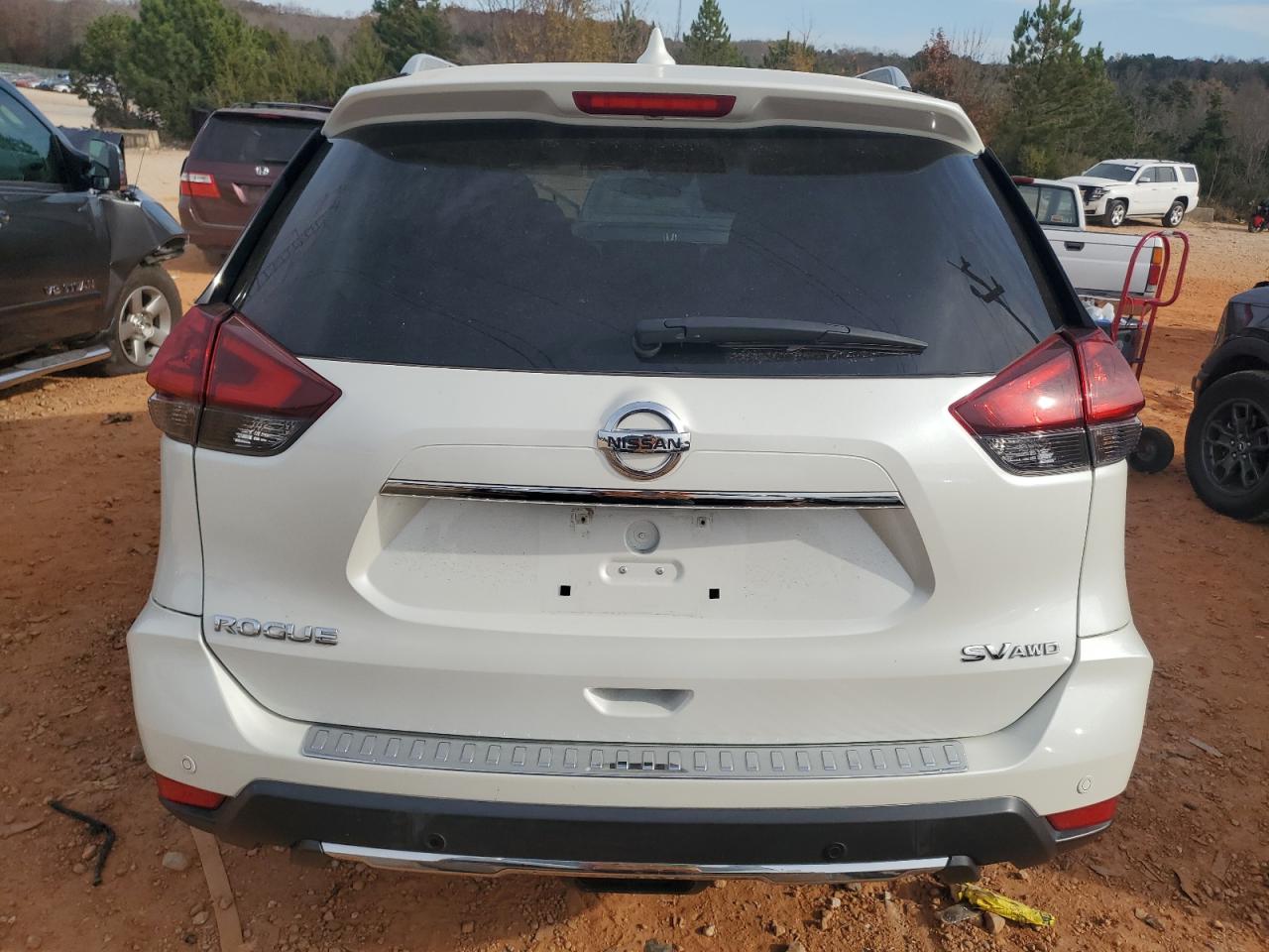 Nissan Rogue S Image 8