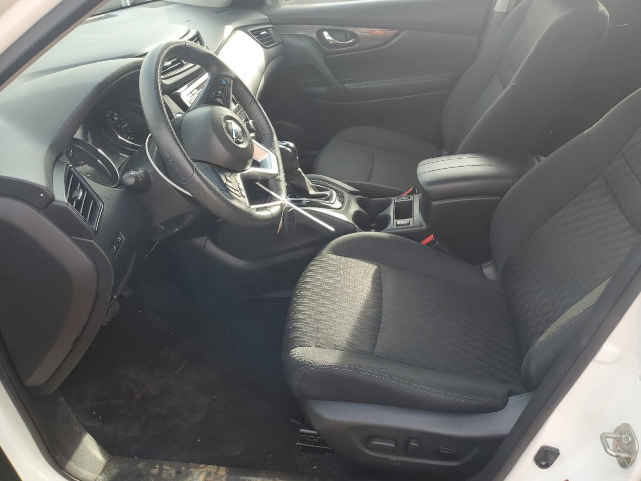 Nissan Rogue S Image 12