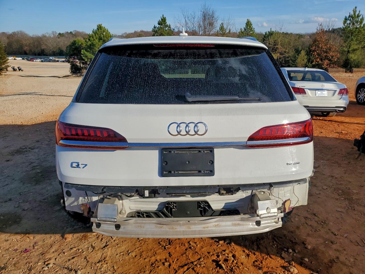 Audi Q7 Premium Plus Image 6