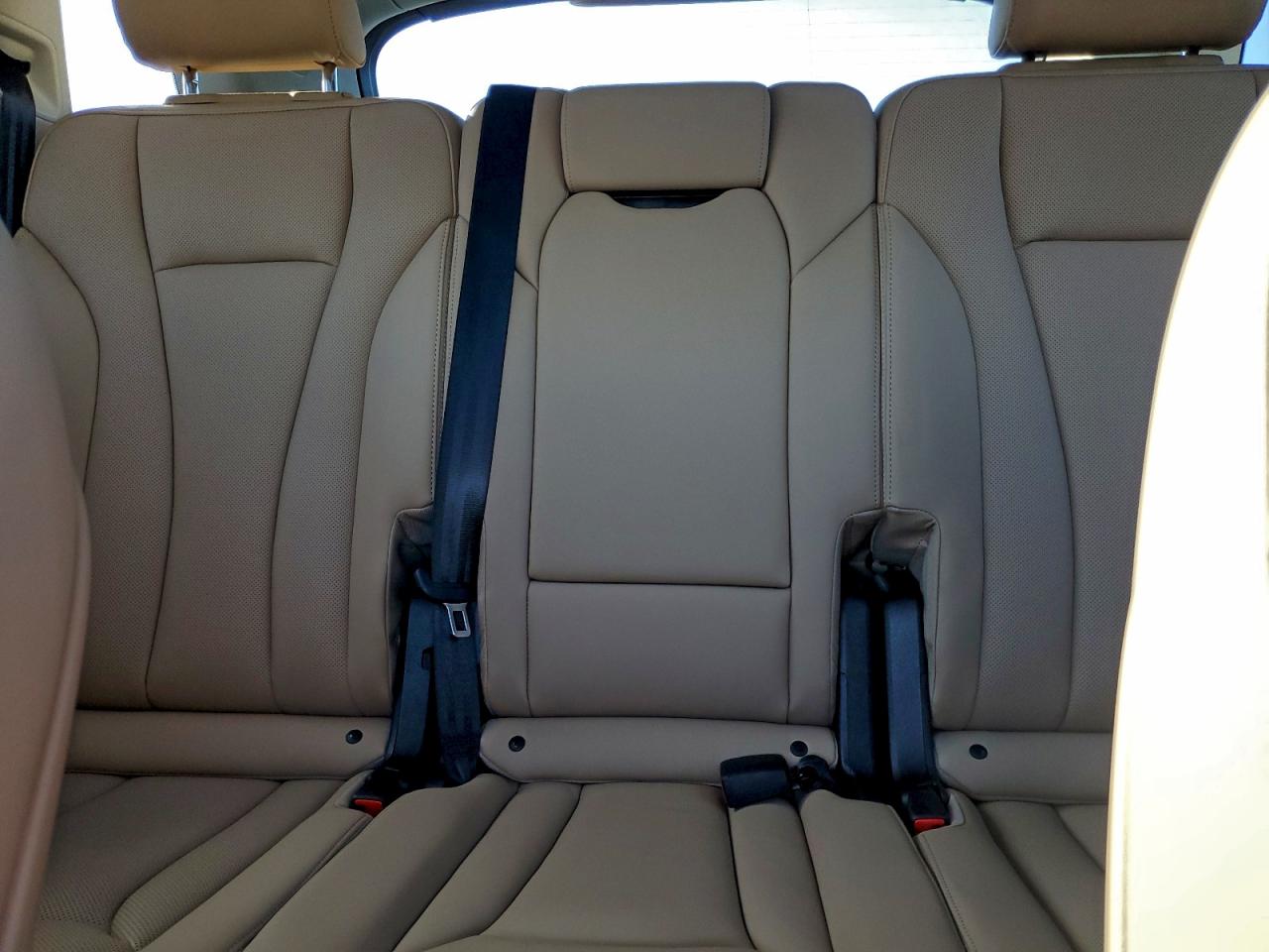 Audi Q7 Premium Plus Image 10