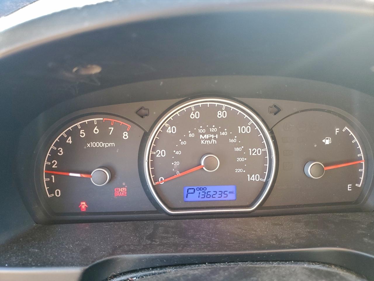 Hyundai ELANTRA Blue Image 8