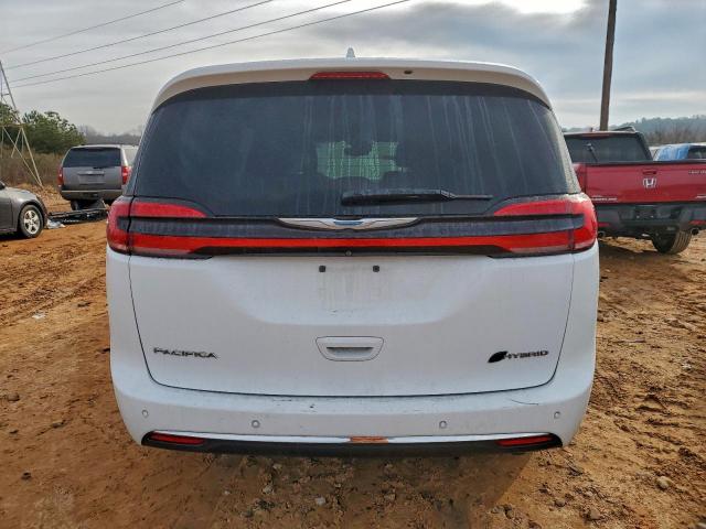 Chrysler Pacifica Hybrid Touring L Image 13
