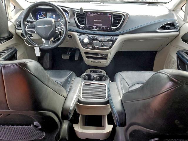 Chrysler Pacifica Hybrid Touring L Image 11